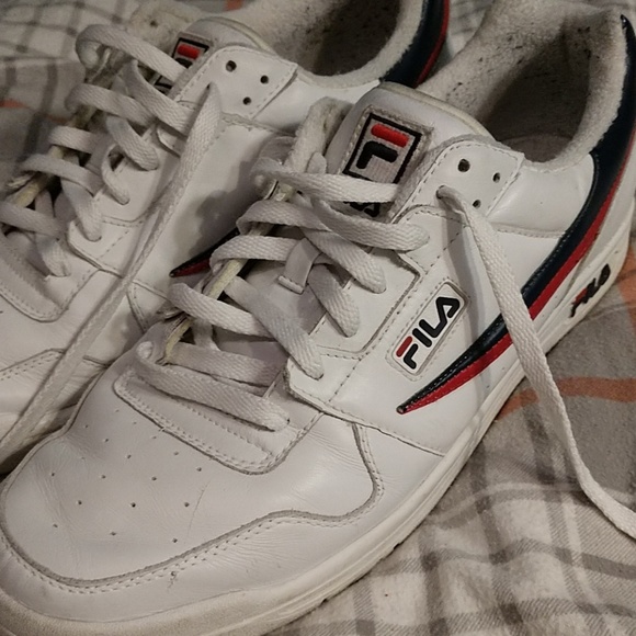 fila sneakers vintage